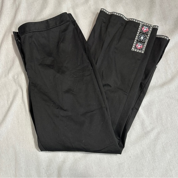 Sigrid Olsen Sport size 12P black ankle pants with embroidered detail - Picture 2 of 13